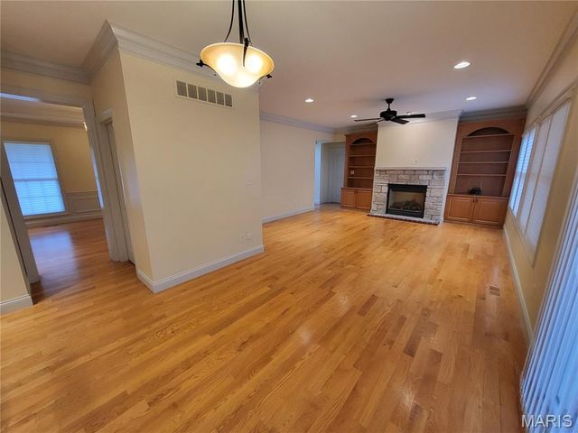 1 Crabapple Court, Olivette, MO 63132