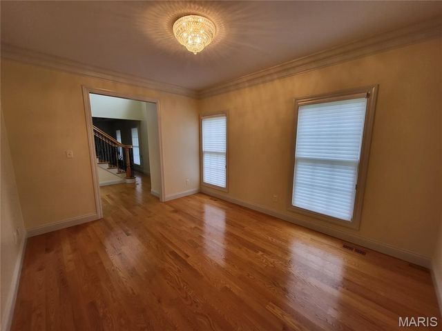 1 Crabapple Court, Olivette, MO 63132