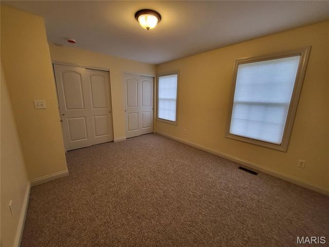 1 Crabapple Court, Olivette, MO 63132
