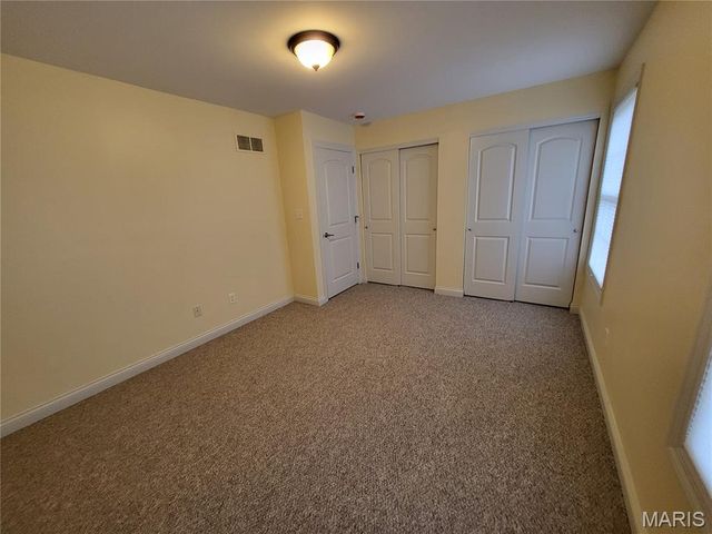 1 Crabapple Court, Olivette, MO 63132
