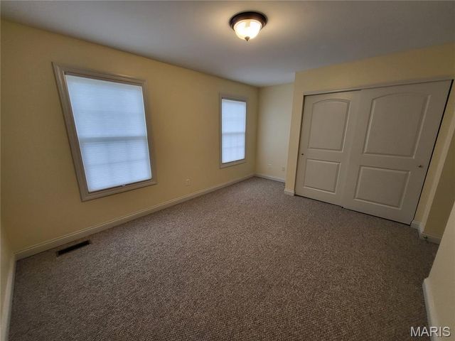 1 Crabapple Court, Olivette, MO 63132