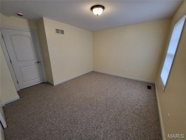 1 Crabapple Court, Olivette, MO 63132
