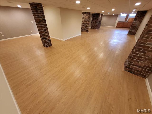 1 Crabapple Court, Olivette, MO 63132