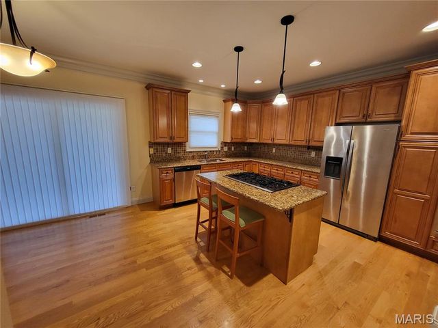 1 Crabapple Court, Olivette, MO 63132