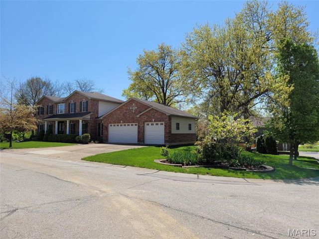 1 Crabapple Court, Olivette, MO 63132
