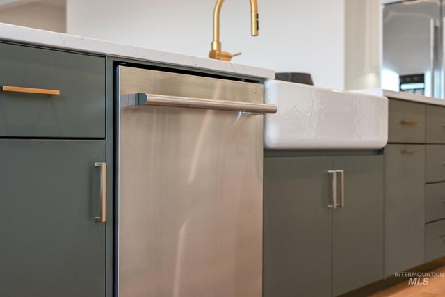 1435 N Shelby Ave, Eagle, ID 83616