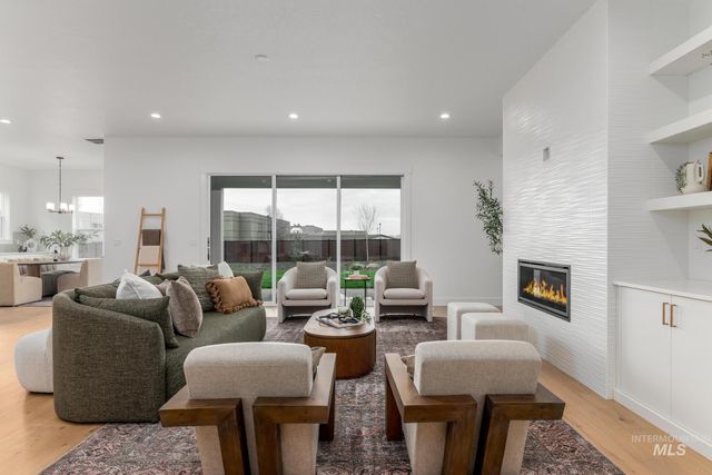 1435 N Shelby Ave, Eagle, ID 83616