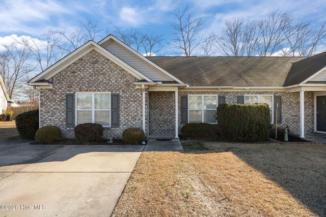 2552 Saddleback Drive A, Winterville, NC 28590