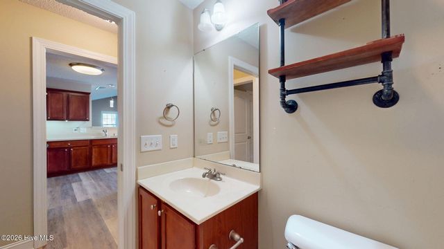 2552 Saddleback Drive A, Winterville, NC 28590