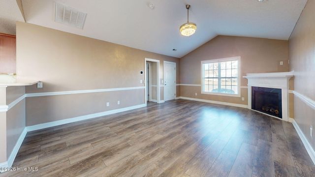 2552 Saddleback Drive A, Winterville, NC 28590