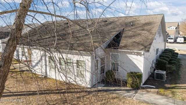 2552 Saddleback Drive A, Winterville, NC 28590