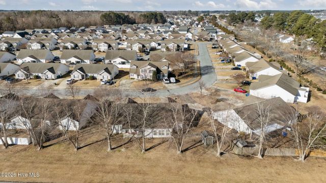 2552 Saddleback Drive A, Winterville, NC 28590