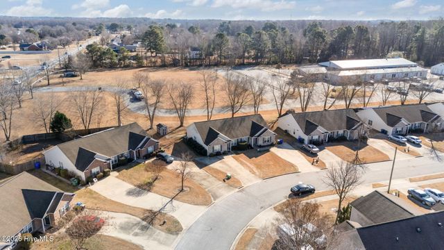 2552 Saddleback Drive A, Winterville, NC 28590