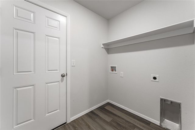 812 W Tanner Avenue, Siloam Springs, AR 72761