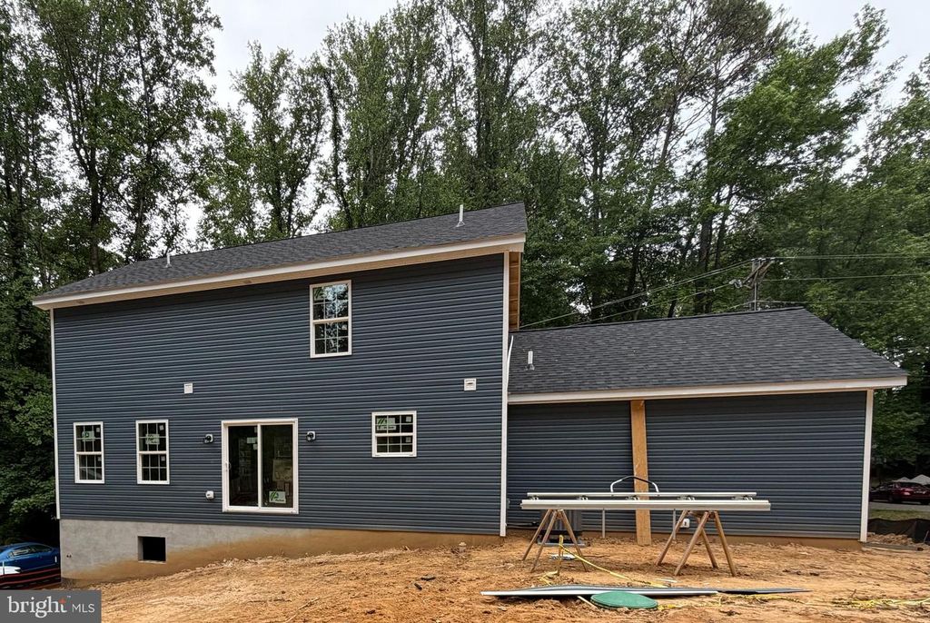 Image 8 of property listing at 11520 ROPEKNOT RD, Lusby, MD 20657