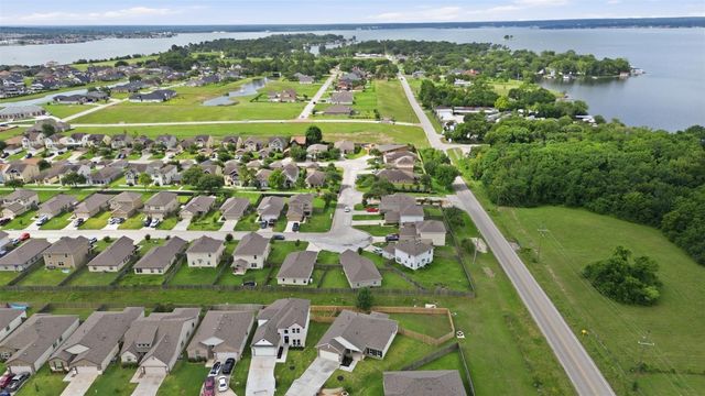 11178 N Lake Mist Lane, Willis, TX 77318