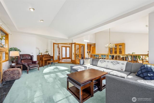 8115 224th Avenue E, Buckley, WA 98321