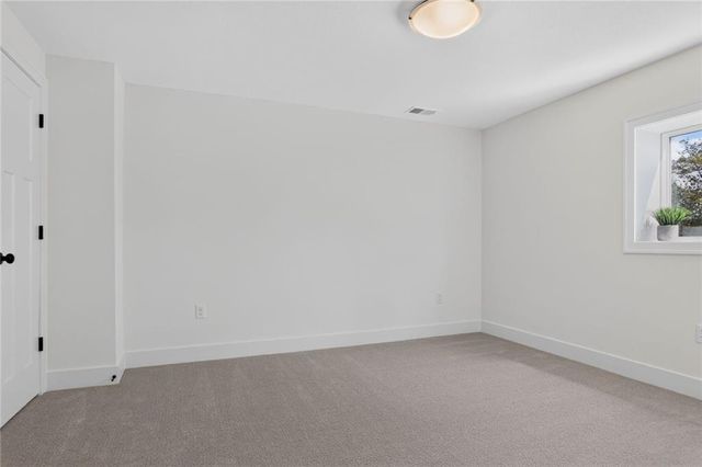 503 NW 110TH Street, Kansas City, MO 64155