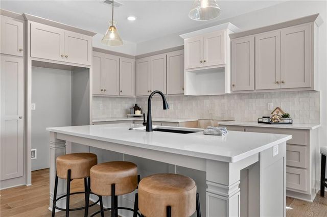 503 NW 110TH Street, Kansas City, MO 64155