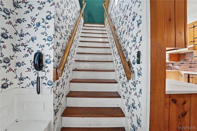 25 South Main Street, Holland, NY 14080
