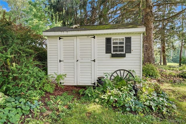 25 South Main Street, Holland, NY 14080