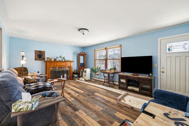 794 South Main Street, Newport, NH 03773