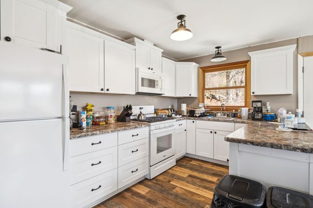 794 South Main Street, Newport, NH 03773