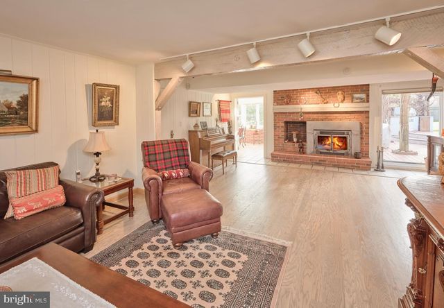 14 JONATHAN WAY, Washington Crossing, PA 18977