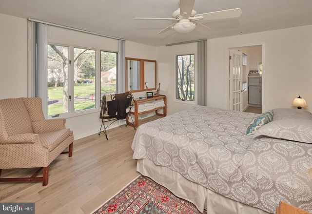 14 JONATHAN WAY, Washington Crossing, PA 18977