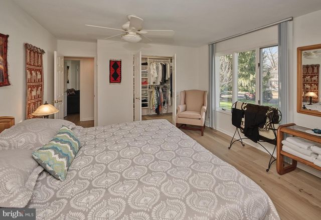 14 JONATHAN WAY, Washington Crossing, PA 18977