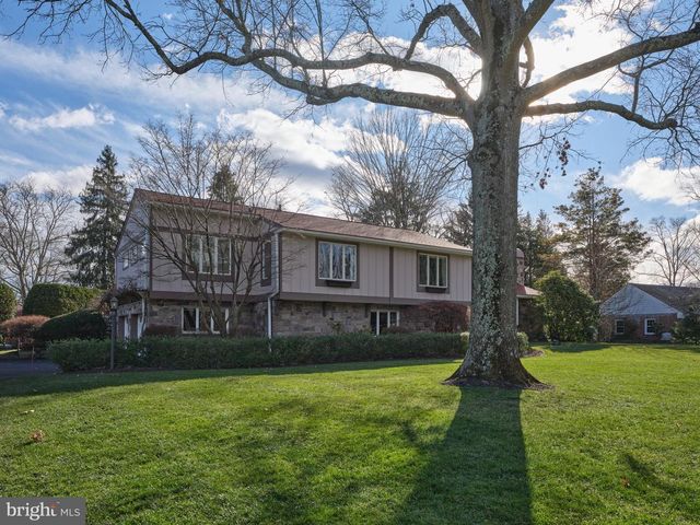 14 JONATHAN WAY, Washington Crossing, PA 18977