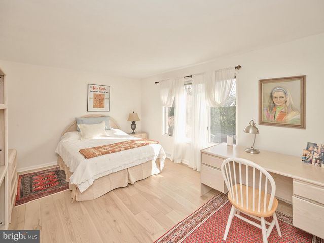 14 JONATHAN WAY, Washington Crossing, PA 18977