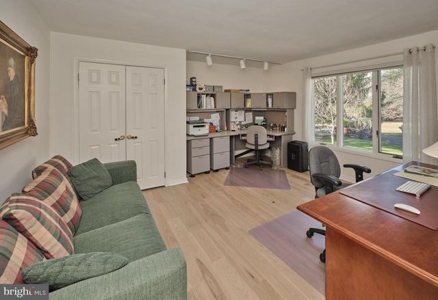 14 JONATHAN WAY, Washington Crossing, PA 18977