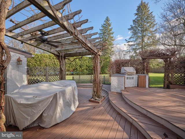 14 JONATHAN WAY, Washington Crossing, PA 18977