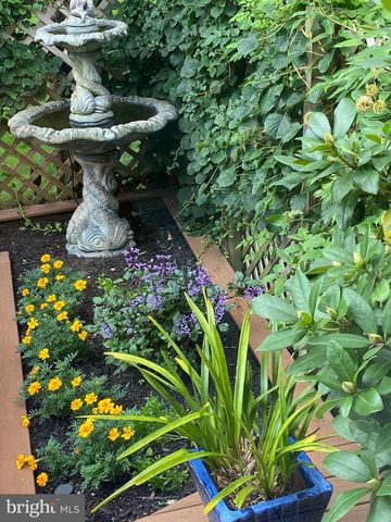 14 JONATHAN WAY, Washington Crossing, PA 18977