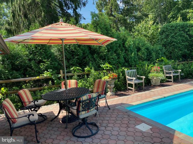 14 JONATHAN WAY, Washington Crossing, PA 18977