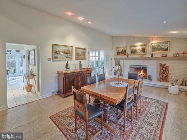 14 JONATHAN WAY, Washington Crossing, PA 18977