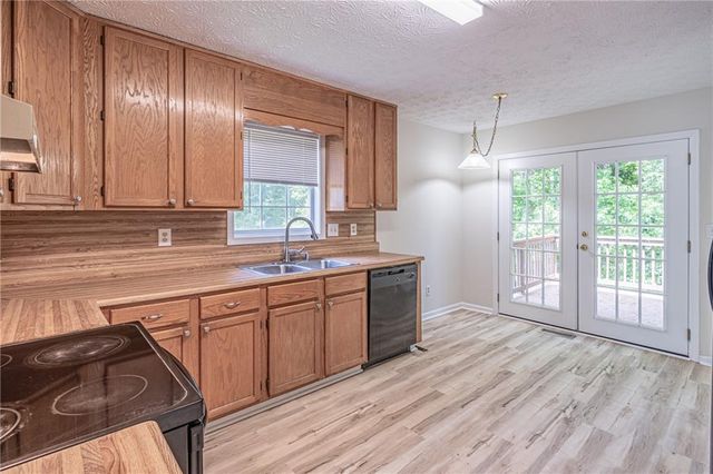 2402 Betsy Court SW, Marietta, GA 30008
