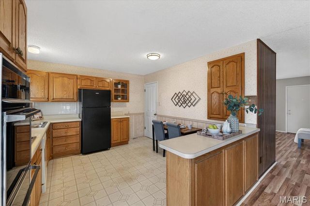 4046 Del Lago Drive, Florissant, MO 63034