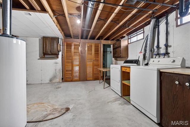 4046 Del Lago Drive, Florissant, MO 63034