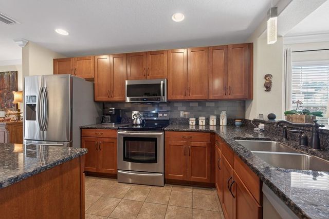 2556 SEA WIND WAY, Clearwater, FL 33763