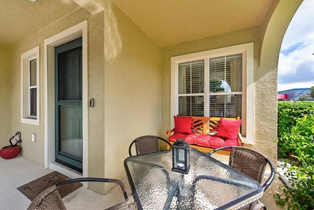 2556 SEA WIND WAY, Clearwater, FL 33763