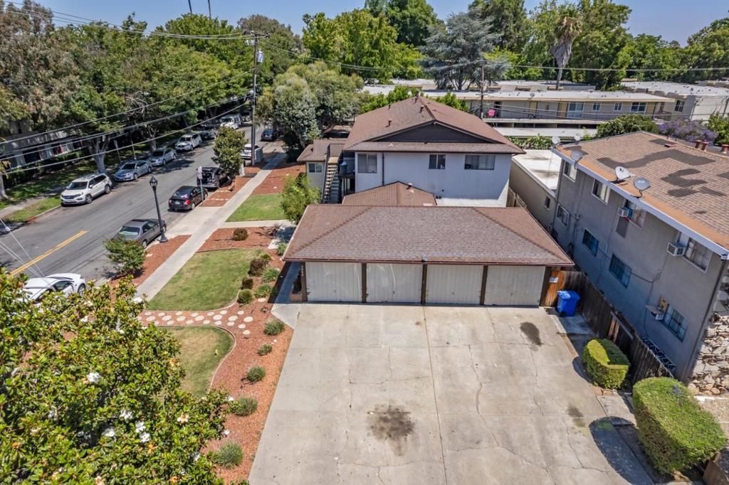 Image 4 of property listing at 3249 Williamsburg Drive, San Jose, CA 95117