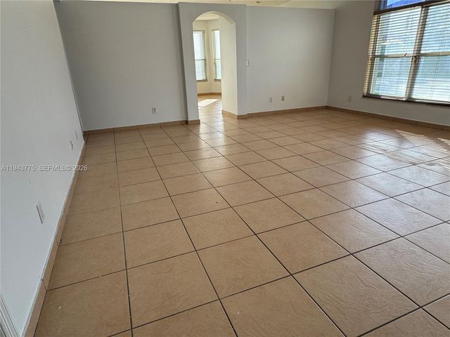 13064 NW 9th Ct 13064, Pembroke Pines, FL 33028