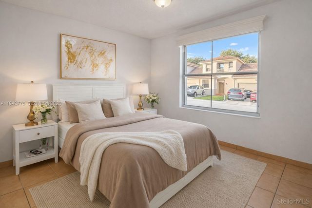 13064 NW 9th Ct 13064, Pembroke Pines, FL 33028