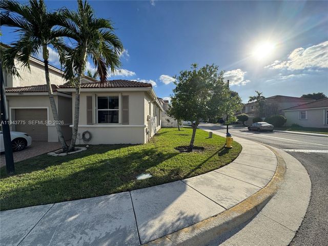 13064 NW 9th Ct 13064, Pembroke Pines, FL 33028