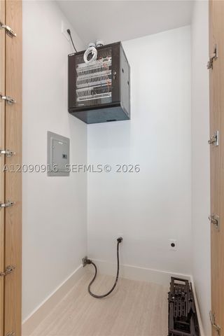 175 SW 7th St 1707, Miami, FL 33130