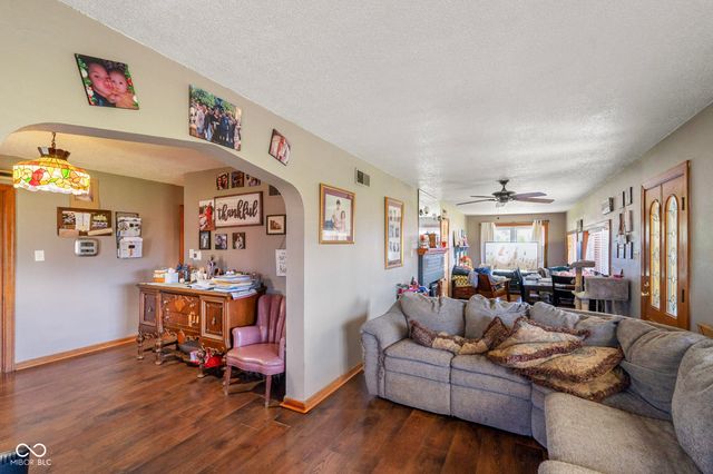 1804 N Ewing Street, Seymour, IN 47274