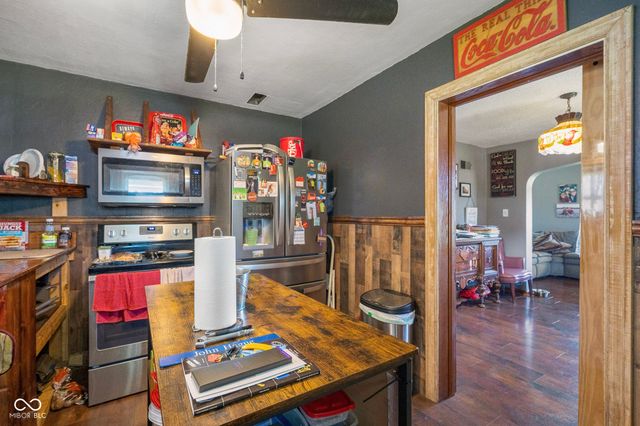 1804 N Ewing Street, Seymour, IN 47274