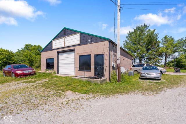 1804 N Ewing Street, Seymour, IN 47274